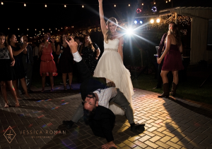 riptide-modern-weddings-gary-leslie-jessica-roman